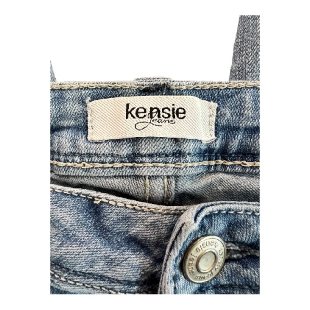 EUC Kensie Effortless ankle mid rise distressed jeans | size 12 - Picture 7 of 9